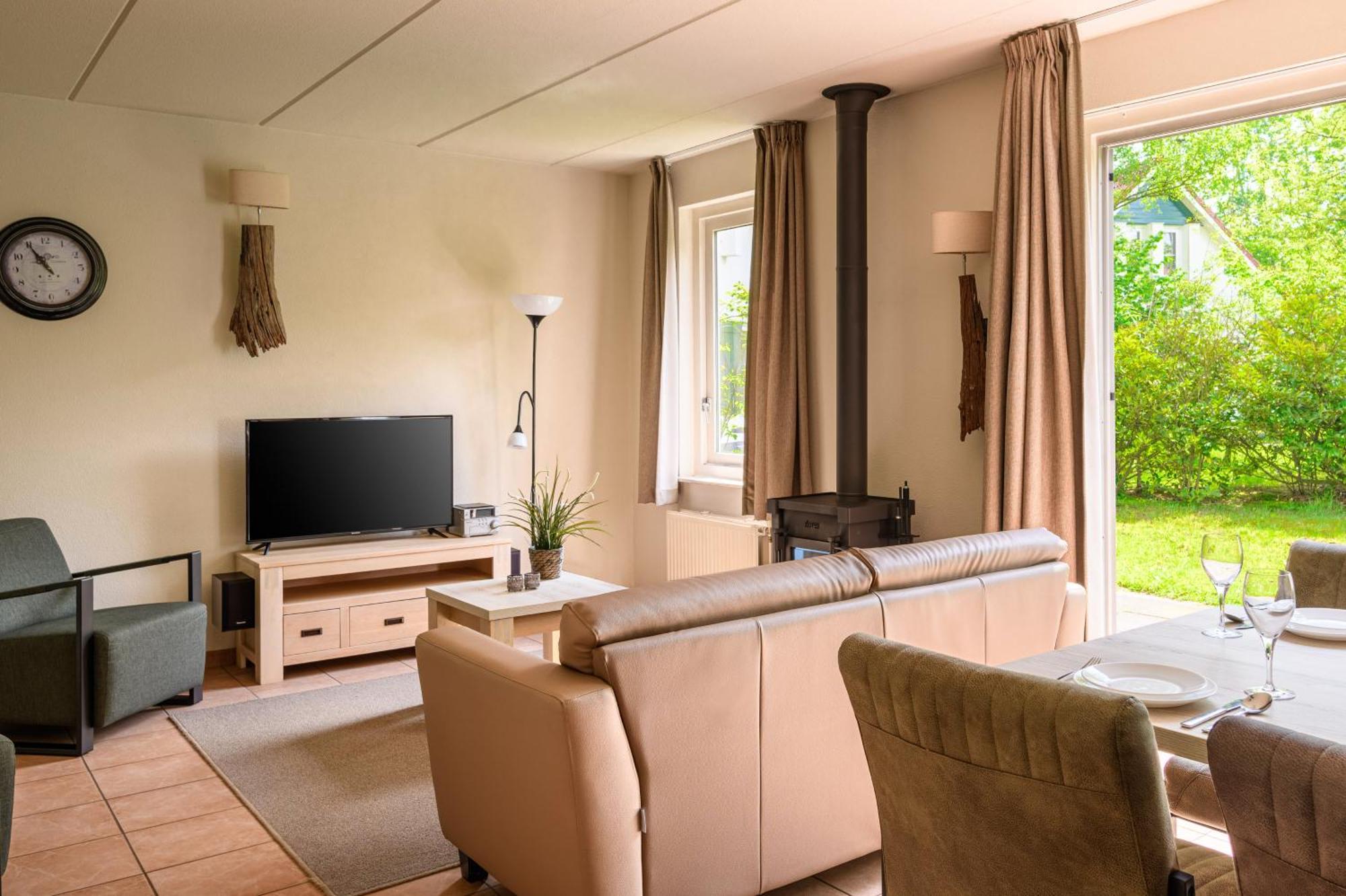 Summio Bungalowpark Het Drentse Wold Hoogersmilde Camera foto
